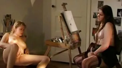 Blonde kneppet lesbiske sexfilm af to fantastiske mænd