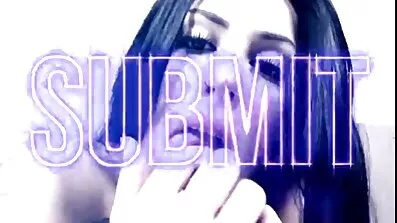 Brasiliansk babe giver på cam til bisex pornofilm en sort pik