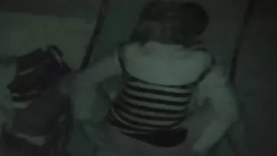 Våd fisse er meget mere interessant end handjob xxx pornofilm