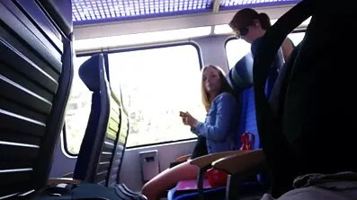 For hendes herres pornofilm med ældre skyld vil pigerne gøre alt