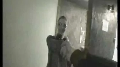 Busty pige belønnet nabo med en sød sutte pornofilmexxx