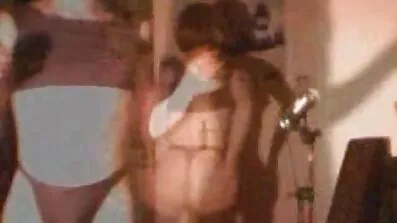 Ung tyske pornofilm brunette knullet af sin nabo
