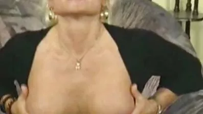Legg bionda blonde cums i pornofilm latex dogg positiony