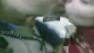 Forsigtigt + stønner