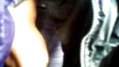 Udendørs Sød dk sexfilm brunette gav en afhentning for penge