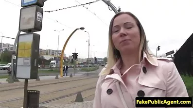 Russisk pige red i skaldet fisse favorit vibrator danske pornofilm
