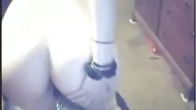 Fucked jock på bordet i lange pornofilm et hulrum