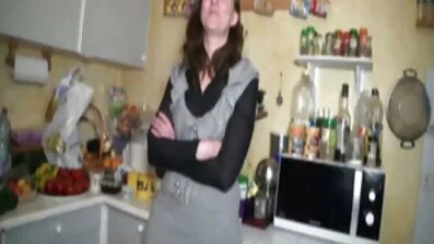 Babyen har en stormfuld Fantasi, møder svenske pornofilm røvhullet med en fremragende blæsejob