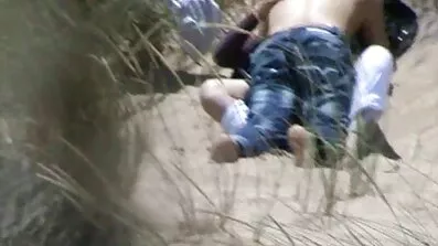 Petite pige er afhængig af den Store pik af hendes smukke sorte fyr pornofilm gamle damer