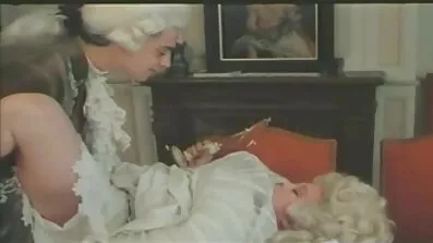 Blondiner gjorde hinanden følsomme Cunnilingus dansk sexfilm