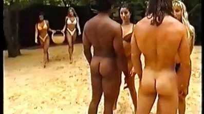 Kneppet i røven ibenholt og hvid pige kim kardashian pornofilm