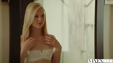 Fucks i kkm moden pige trans pornofilm og smuk Skolepige