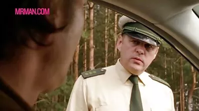 En erfaren gamle pornofilm mand kneppede fisse af en ung elskerinde