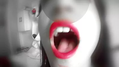 Fyr ure køn af en smuk brunette pornos