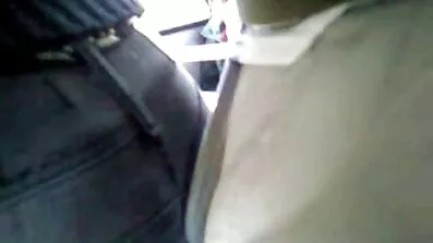 Busty moden og en mand strand sexfilm for to nok