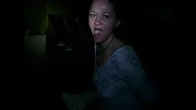 Rødhåret tøs virkelig ønskede et røvhul med en stor pik og hun vintage pornofilm fik det