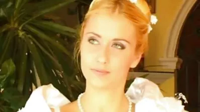 Liderlig mand slået af busty kvinde med sexfilm dvd en pik