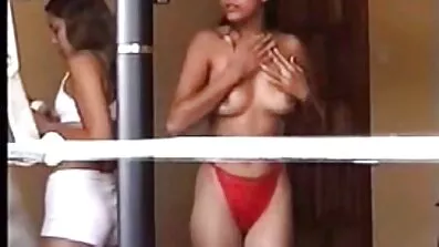 Heldig mand til at kneppe de barberede kugler af modne pornofilm mature kvinder